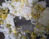 Foto langkah ke 5 dari resep Nasi Goreng Daun Bawang.