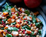 Csicseriborsós saláta gránátalmával (gluténmentes, vegetáriánus, húsmentes) recept fázis 4 fotója
