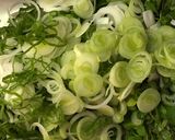 Une image de l'étape 2 de Salade de bœuf Thaïlandaise.