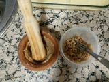 Cardo de Ágreda con ajos y nueces