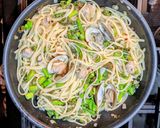 A picture of step 2 of Clam Linguine.