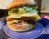 Foto del paso 6 de la receta: Hamburguesa rústica doble con queso de cabra y pimiento caramelizado