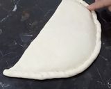 A picture of step 4 of Cheese Paratha.