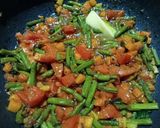 A picture of step 2 of Urad Dal Makhani.