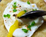 A picture of step 2 of Poached egg.