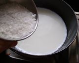 A picture of step 1 of Strawberries Milk Pudding.