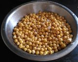 A picture of step 4 of Panipuri chat.