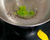 A picture of step 1 of Vermicelli Pulao.