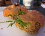 Foto del paso 5 de la receta: Torrada de salmón Cantera Bikers Bar