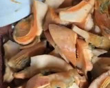 Foto del paso 4 de la receta: Entrante de setas con ajos, aove y sal