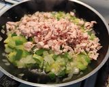 Foto del paso 3 de la receta: Tartaletas de zapallito y pollo
