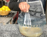 Foto del paso 1 de la receta: Muffins/Budín de limón Sin azúcar ni harina! 😜❣️