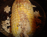 Foto del paso 7 de la receta: Pularda rellena con setas, ciruelas y piñones