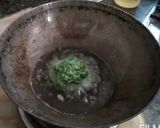 A picture of step 2 of Spinach shamsavera.
