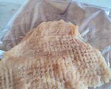 Sajtos-sonkás csirkemell tekercs recept fázis 2 fotója