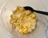 A picture of step 3 of Potato Croquettes with Cream Cheese.