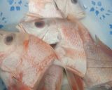 Foto langkah ke 1 dari resep Ikan Laut Moto Ombo di Goreng.