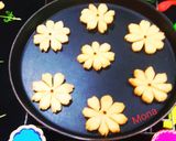 लीफ फ्लावर मठरी (leaf flower mathri recipe in Hindi) रेसिपी चरण 6 फोटो