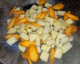 Foto langkah ke 3 dari resep Sop ceker simple.