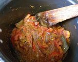 A picture of step 1 of Chicken zafrani.