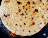 A picture of step 6 of Chappati besan sandwich.