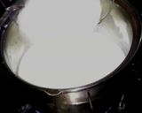 A picture of step 1 of 3 ingredients ceremal sauce.