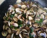 Foto del paso 6 de la receta Almejas al ajillo