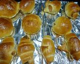 Hình bước làm 9 của món Bánh mì mềm nhân thịt băm patê