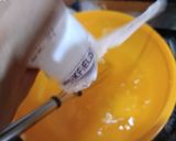 A picture of step 1 of Mango jelly crystal ice cream.