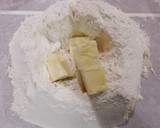 Foto del paso 3 de la receta: Scones dulces con mermelada de frutos rojos con queso Philadelphia