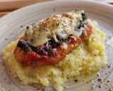 Foto del paso 7 de la receta: Pollo a la parmesana con espinacas y olivas kalamata