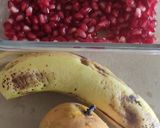 A picture of step 2 of Mixed Fruits Sandwich.