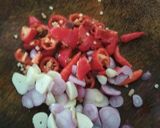 Foto langkah ke 4 dari resep Ikan Sepat Asin Balado.