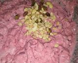 A picture of step 4 of Semolina Beetroot steamed cake.