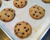 Foto langkah ke 7 dari resep Vanila Chocochip Cookies.