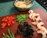 Foto del paso 1 de la receta: Cuscús con gambones en papillote