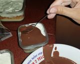 Foto langkah ke 7 dari resep Regal Dessert Box.