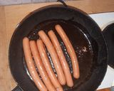 A picture of step 2 of Puff pastry hot dogs with caramelized onions.
