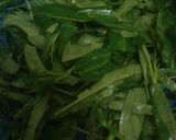Foto langkah ke 1 dari resep Tumis Kangkung Saus Tiram (TIPS MEMASAK KANGKUNG).