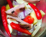 Foto langkah ke 3 dari resep Krecek Pedas.