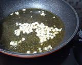 Foto del paso 2 de la receta: Espaguetis con mejillones al ajillo