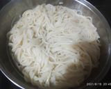 हाक्का नूडल्स (hakka noodles recipe in marathi) रेसिपी स्टेप 2 फोटो