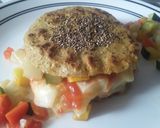 Foto del paso 17 de la receta: Arepa con chía y panela rellena de vegetales salteados... 🍯🍘🌽🧀🥗🥙🥗🧀🌽🍘🍯