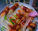 Hình bước làm 3 của món Thịt bò ba chỉ Mỹ cuộn rau củ nướng nồi chiên ko dầu