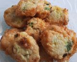 Foto langkah ke 6 dari resep Perkedel kentang Vegetarian.