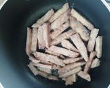 A picture of step 3 of Nduma/arrow root omelette.