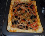 A picture of step 8 of Puff pastry pizza with Raisins & bell pepper.