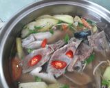 Hình bước làm 6 của món Canh chua ca hồi