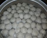 Foto langkah ke 6 dari resep Bakso Ayam Mantull.