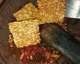 Foto langkah ke 3 dari resep Tempe penyet sambal bawang.